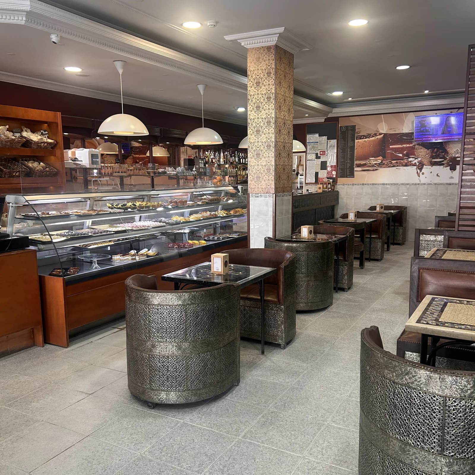 Pastelaria Nova Cruz — interior